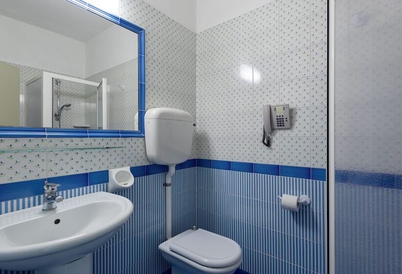 اتاق استاندارد سه نفره, Centro Vacanze La Limonaia