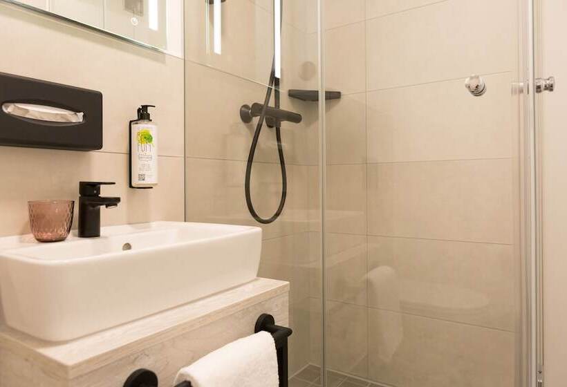 Quarto Estandar com Sacada, Koopmanns Hotel Und Lädchen