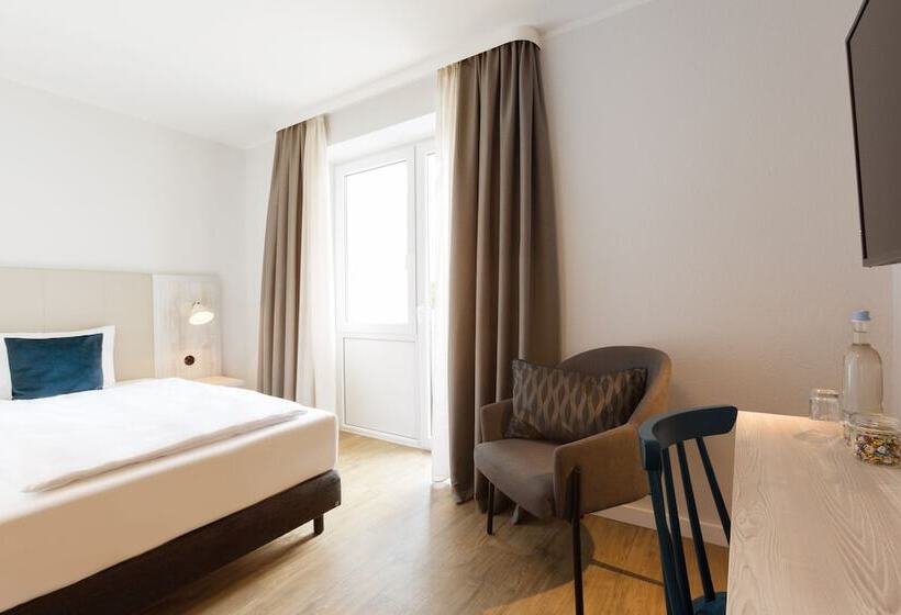 Номер Стандарт с Балконом, Koopmanns Hotel Und Lädchen