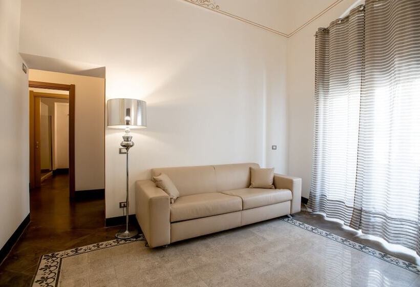 سوییت, Villa Del Lauro