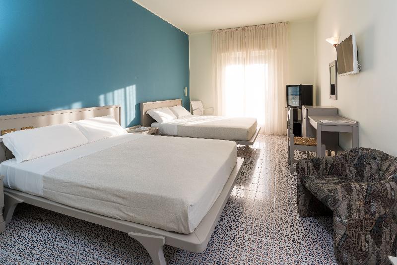 اتاق کلاسیک چهارنفره, Saracen Sands Hotel & Congress Centre   Palermo