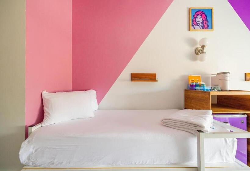 Quarto Estandar, The Gallatin