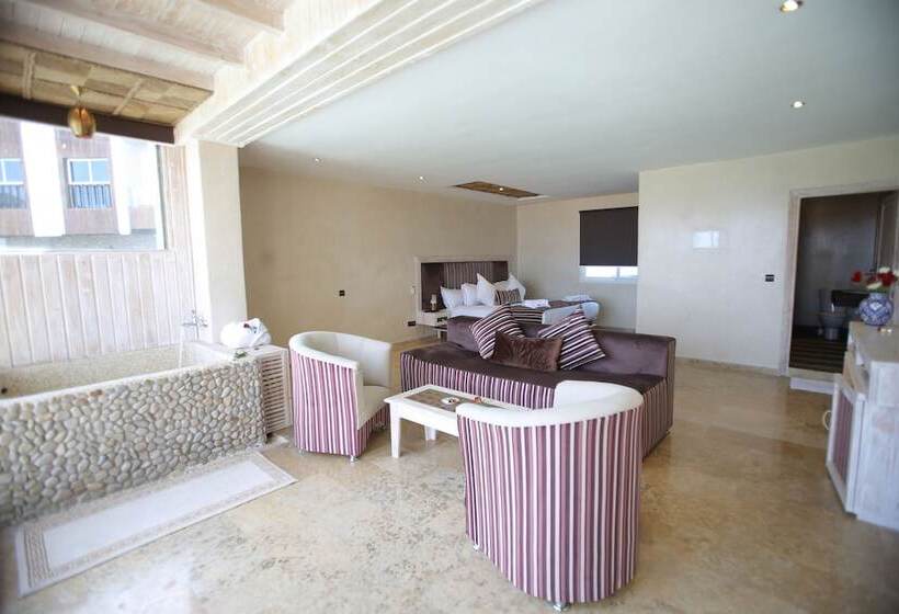 کلبه ییلاقی, Chateau Eden El Rouh