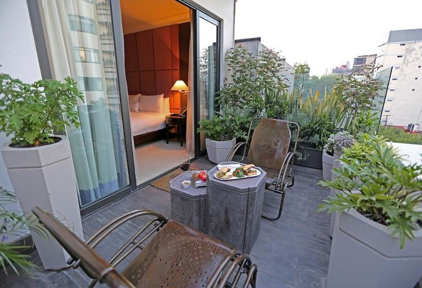 エクゼクティブスイート, Hippodrome Hotel Condesa