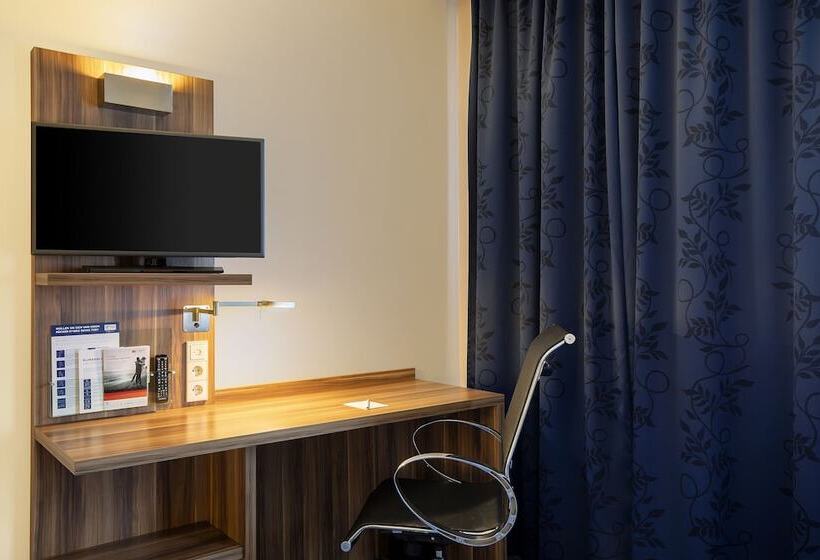 اتاق استاندارد, Holiday Inn Express Bremen Airport, An Ihg