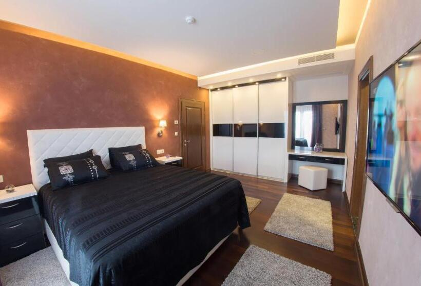 سوئیت پرزیدنت, Mostar