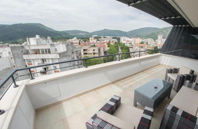 سوئیت پرزیدنت, Mostar