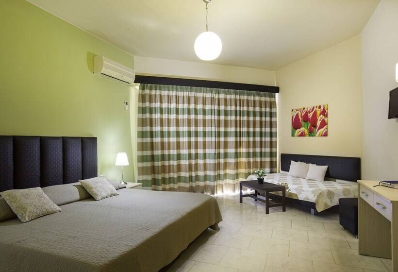 اتاق استاندارد سه نفره, Lyristis Dinos Studios & Apartments