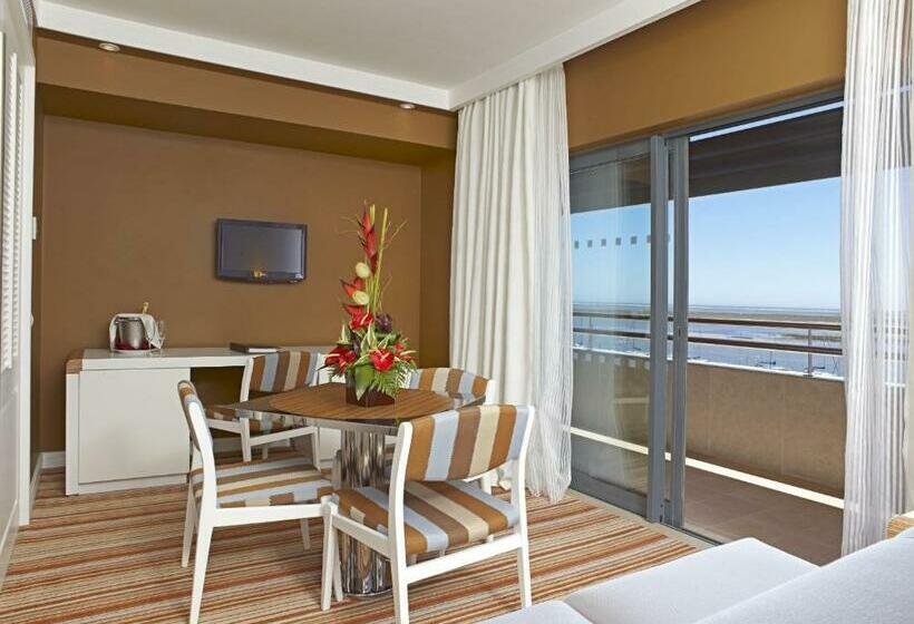 سوییت جونیور با چشم‌انداز دریا, Real Marina Hotel & Spa