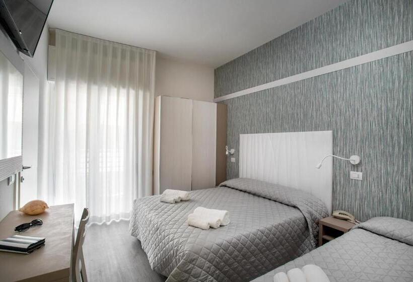 高级三人间, Marittimo Milano Marittima