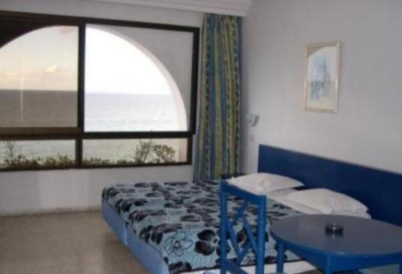 اتاق استاندارد چهار تخته, Residence Boujaafar