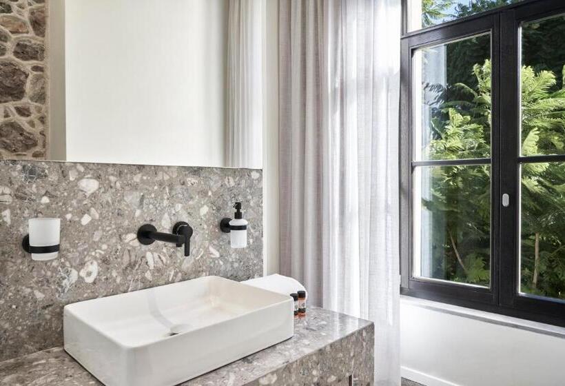 Superior suite with balcony, Nlh Monastiraki   Neighborhood Lifestyle Hotels