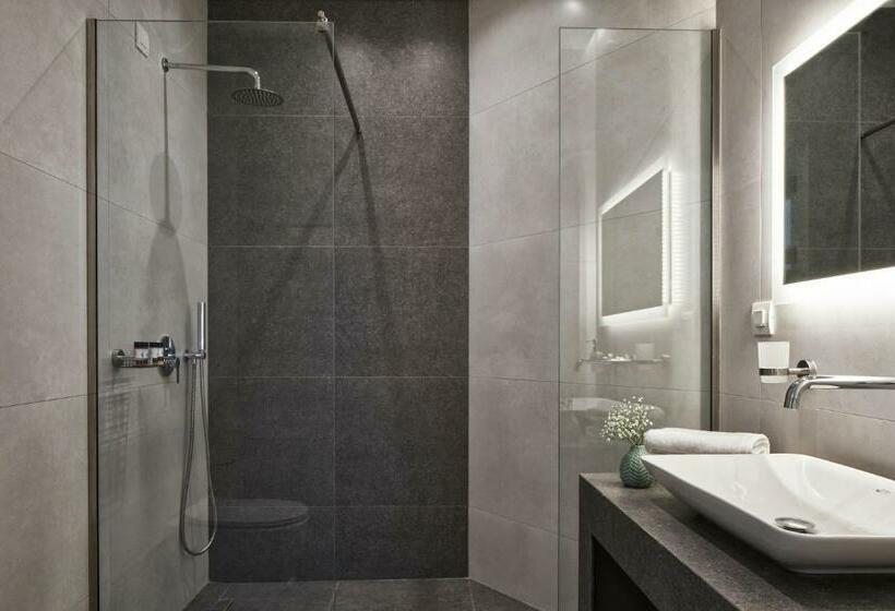 Полулюкс Одноместный с Террасой, Nlh Monastiraki   Neighborhood Lifestyle Hotels