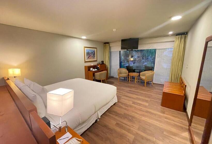 اتاق لوکس با تخت بزرگ, Aranwa Sacred Valley Hotel & Wellness