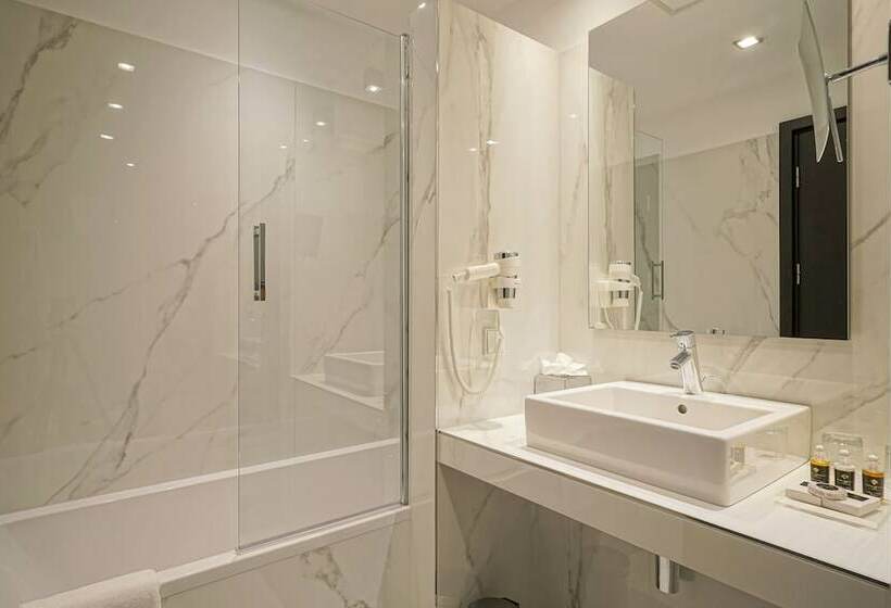 스탠다드 룸, Continental Hotel Budapest