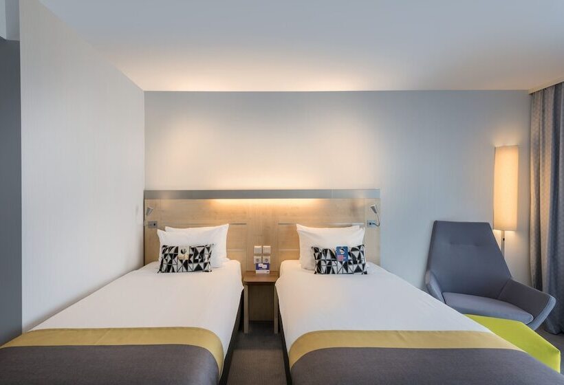 Номер Стандарт, Holiday Inn Express Gütersloh, An Ihg