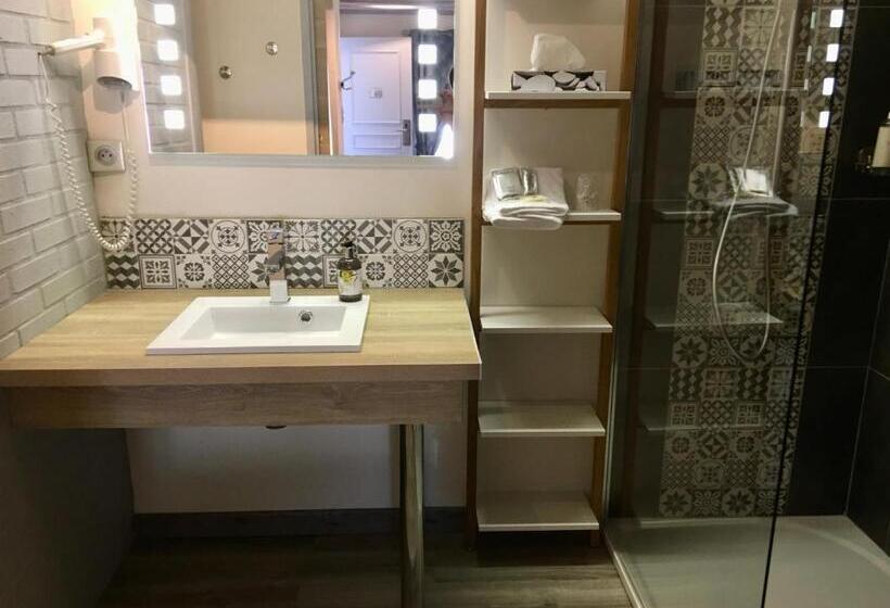 Habitació Triple Superior, Logis Hotel Oasis