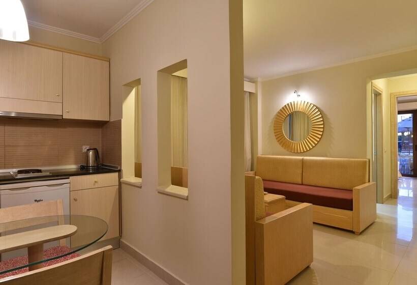 Апартаменты 1 Спальня Вид на Бассейн, Okeanis Golden Resort