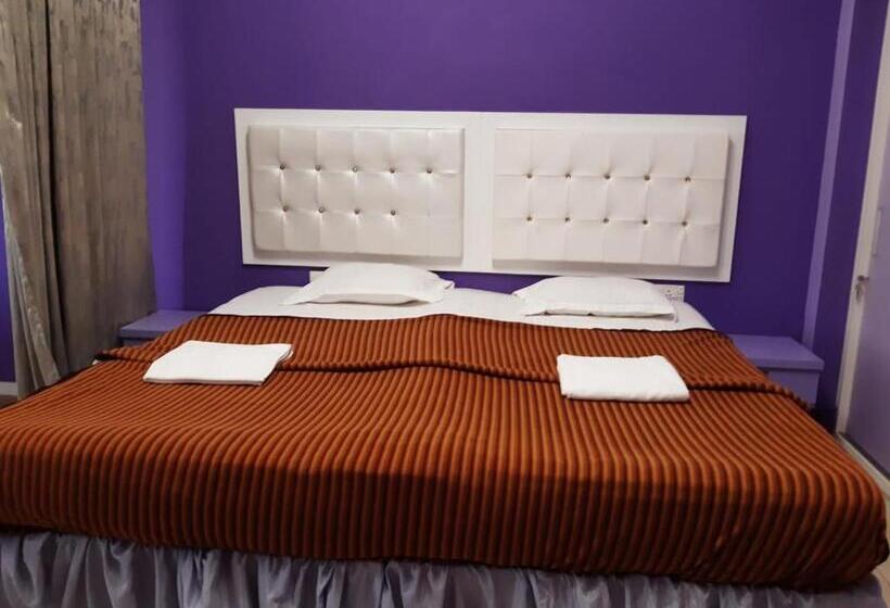 Номер Deluxe, Niasha Youth Hostel