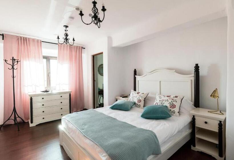 Номер Deluxe, Crama Apogeum   Adult Only