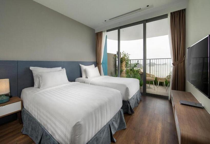 اتاق خانوادگی با چشم‌انداز دریا, Flamingos Cat Ba Resort Apartment