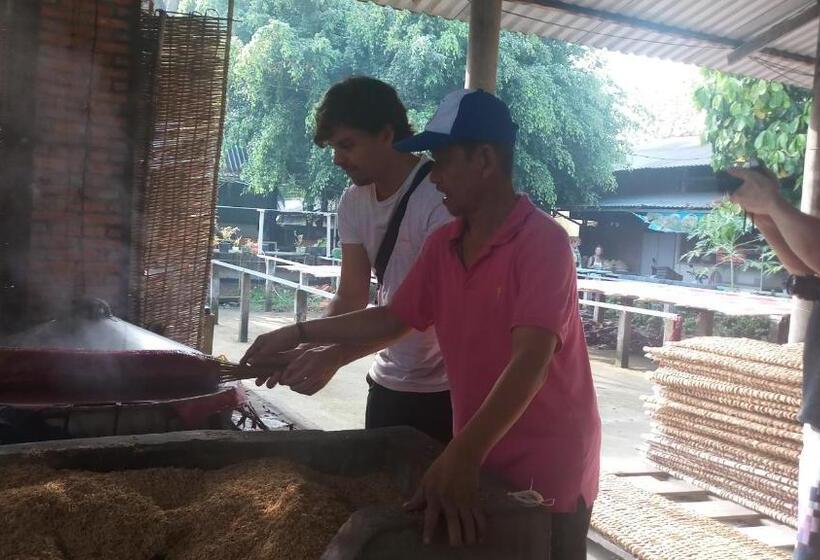 سوئیت با بالکن, Lime Hostel   Ninh Kieu Center