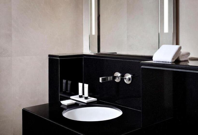 Люкс Премиум, Kempinski Central Avenue Dubai