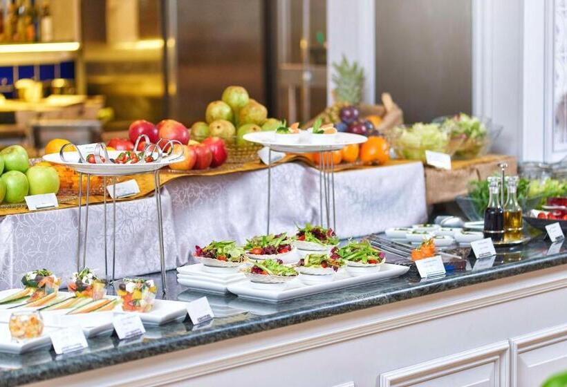 Номер Deluxe, Kempinski Central Avenue Dubai