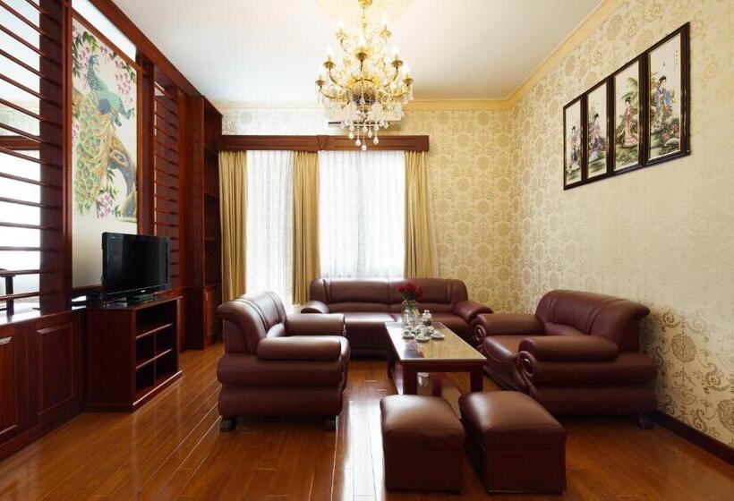 مجموعه ویستا شهر, Victory  Saigon