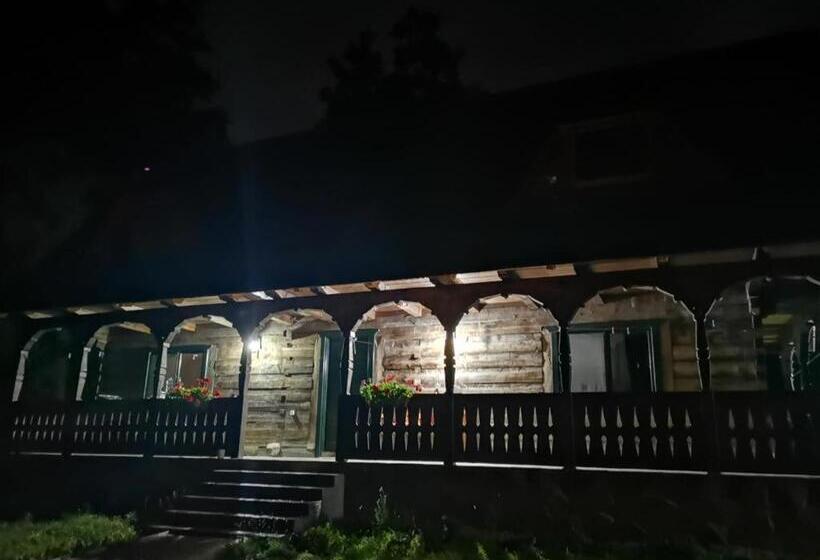 디럭스 룸, Cununa Văilor