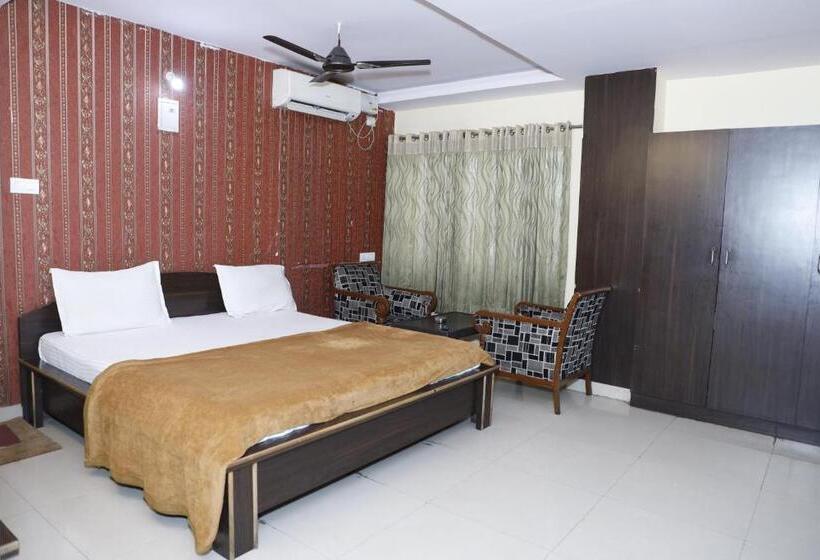 اتاق لوکس, Maruthi Residency Inn L B Nagar