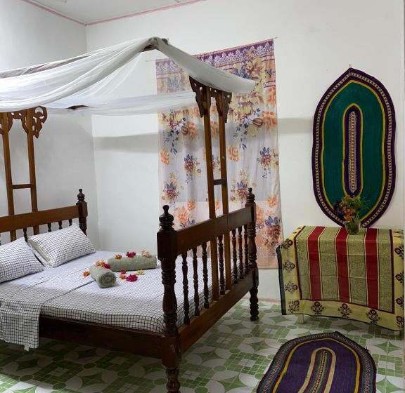 اتاق اکونومی, Sanaa Hostel