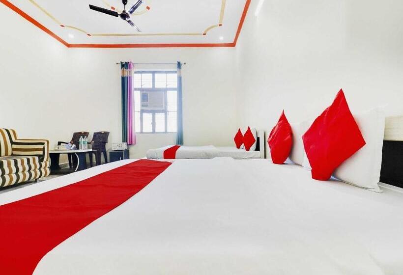 Трехместный Номер Deluxe, Oyo 72863 New Satkar