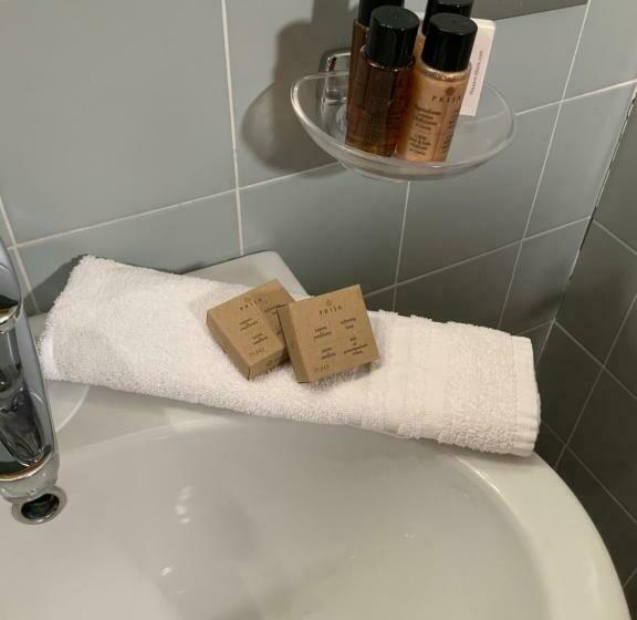 اتاق استاندارد سه نفره, Stoppani Al Grostè