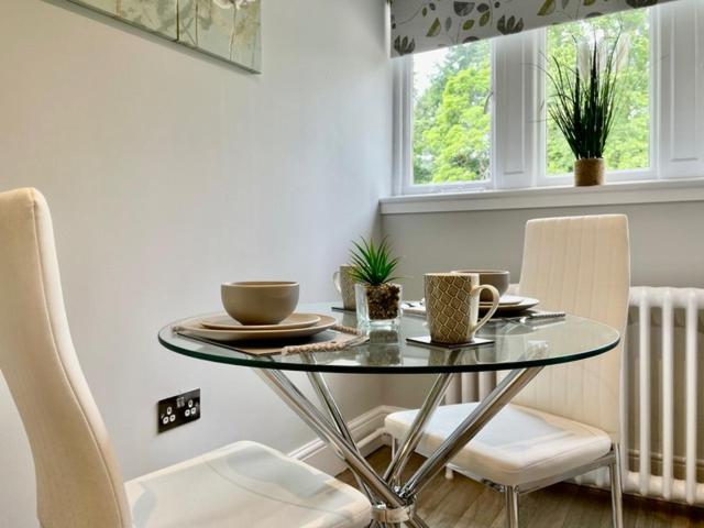 استودیو استاندارد با چشم‌انداز باغ, Rossal House Apartments, Inverness, Highlands