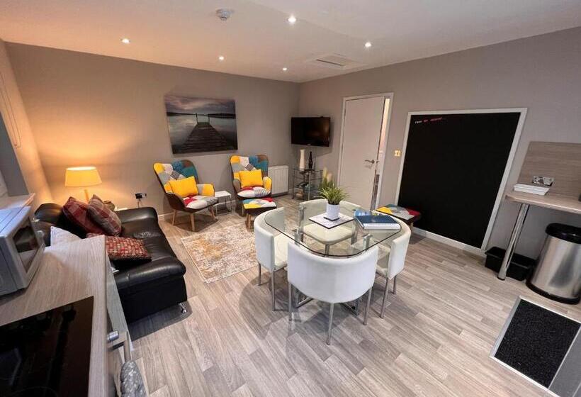 آپارتمان 1 خوابه با چشم‌انداز باغ, Rossal House Apartments, Inverness, Highlands