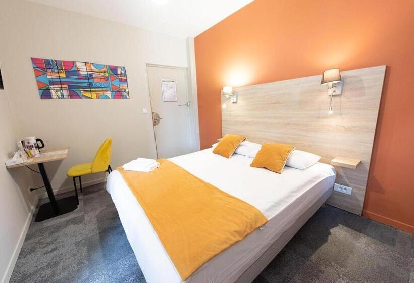 Номер Стандарт, Logis   Hostellerie & Restaurant Du Marché