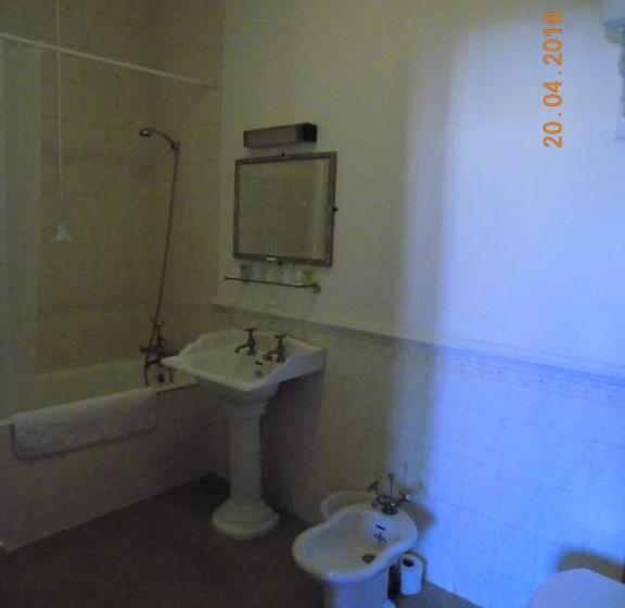 Номер Стандарт Трехместный, The Londesborough Arms Bar With En Suite Rooms