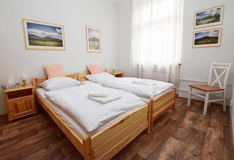 带1个卧室的公寓, Penzion Klášter