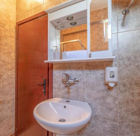 آپارتمان 1 خوابه با تراس, Mediterranean Guest House Balkan