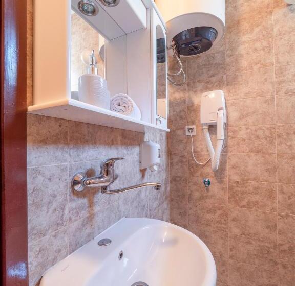 آپارتمان 1 خوابه با تراس, Mediterranean Guest House Balkan