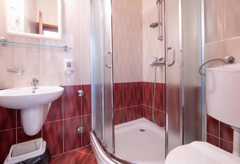 اتاق استاندارد سه تخته با بالکن, Mediterranean Guest House Balkan
