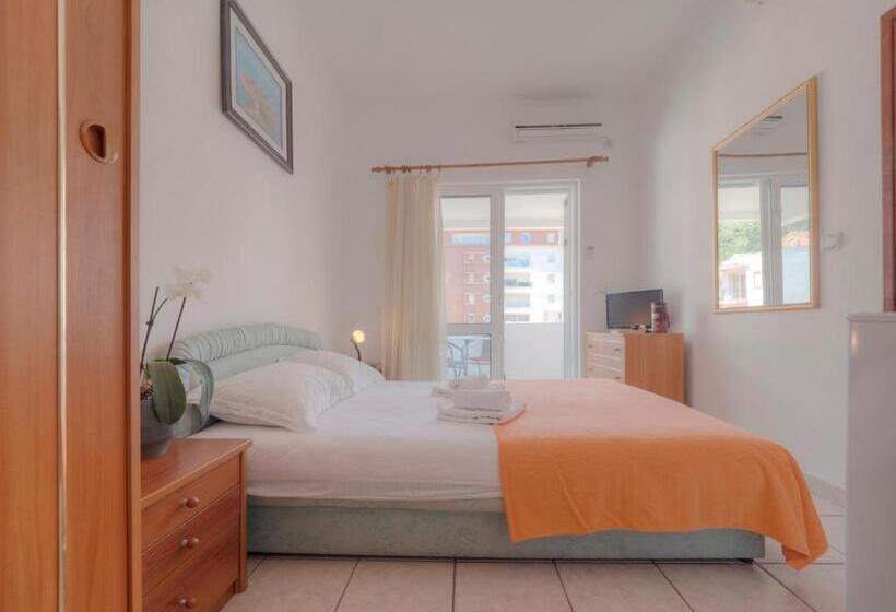 اتاق استاندارد سه تخته با بالکن, Mediterranean Guest House Balkan