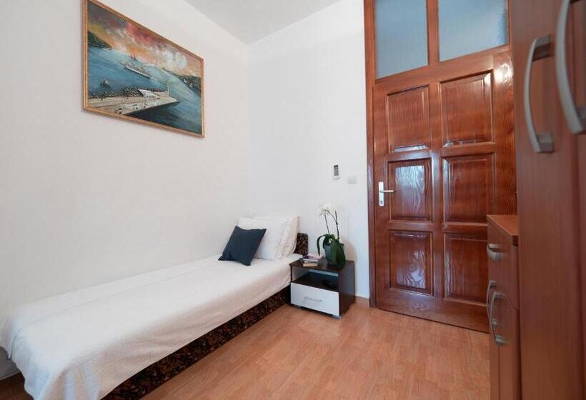 آپارتمان 1 خوابه با تراس, Mediterranean Guest House Balkan