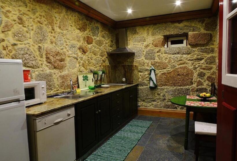 Апартаменты 1 Спальня, Casa De Chouselas