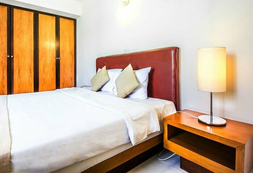 سوییت جونیور, B2 Premier Hotel & Resort