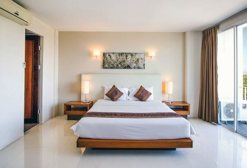 سوئیت پرزیدنت, B2 Premier Hotel & Resort
