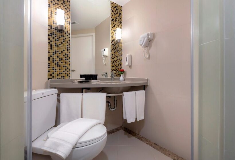 Номер Superior, Ibis Phuket Patong