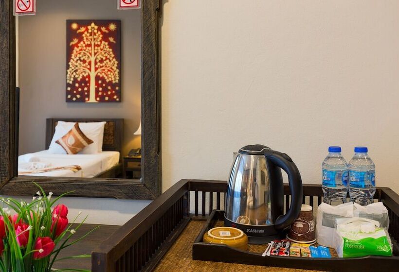 Deluxe Room with Balcony, Seeka Boutique Resort