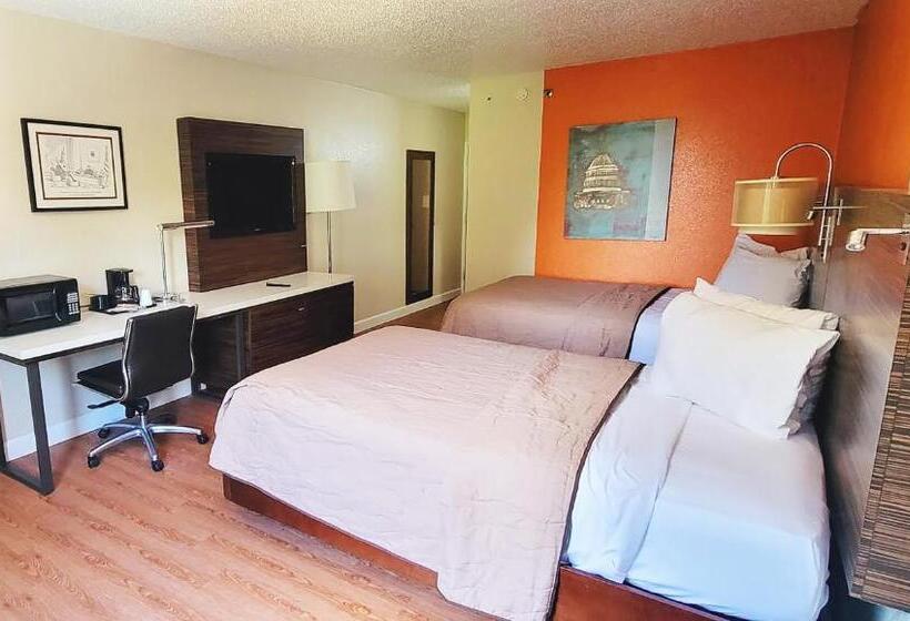 اتاق لوکس چهار تخته, Studios & Suites 4 Less Charlotte